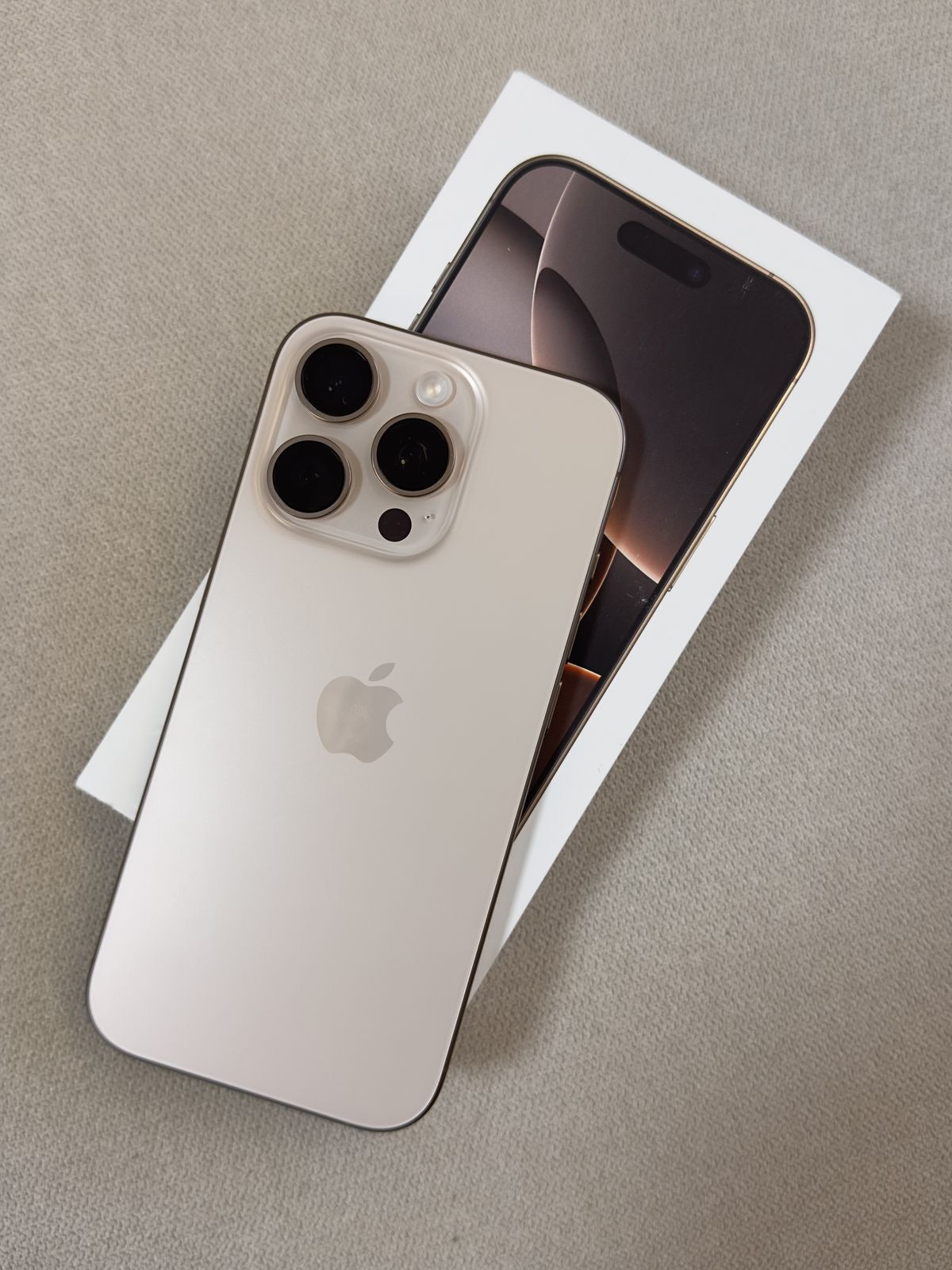 گوشی طرح اپلiphone16promax|حافظه ۱۶رم۲گیگابایت