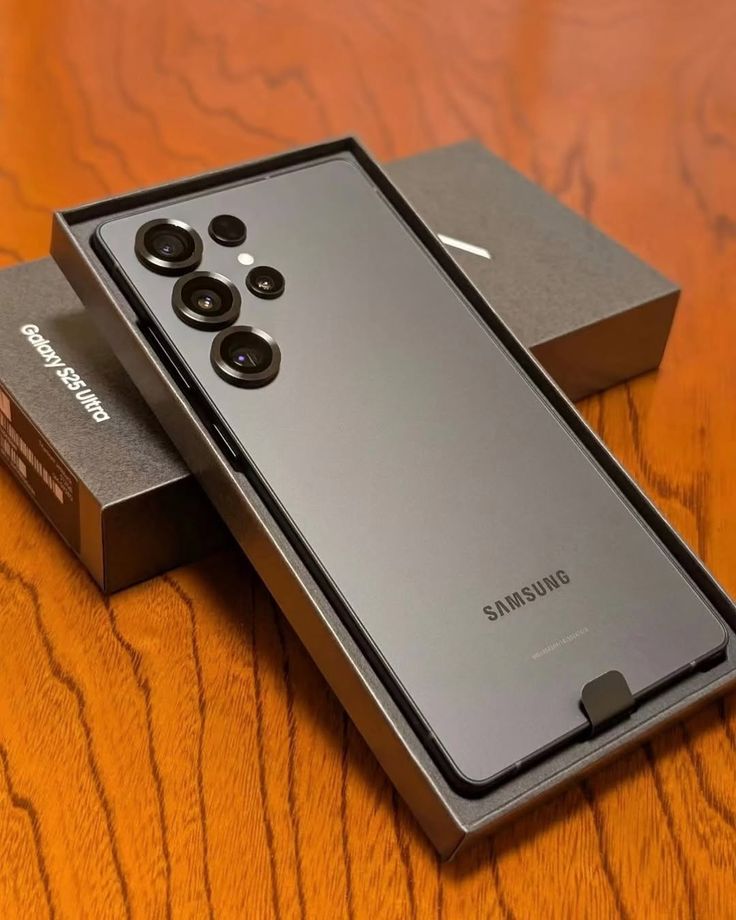 گوشی سامسونگ s25ultra |حافظه 256رم8گیگابایت
