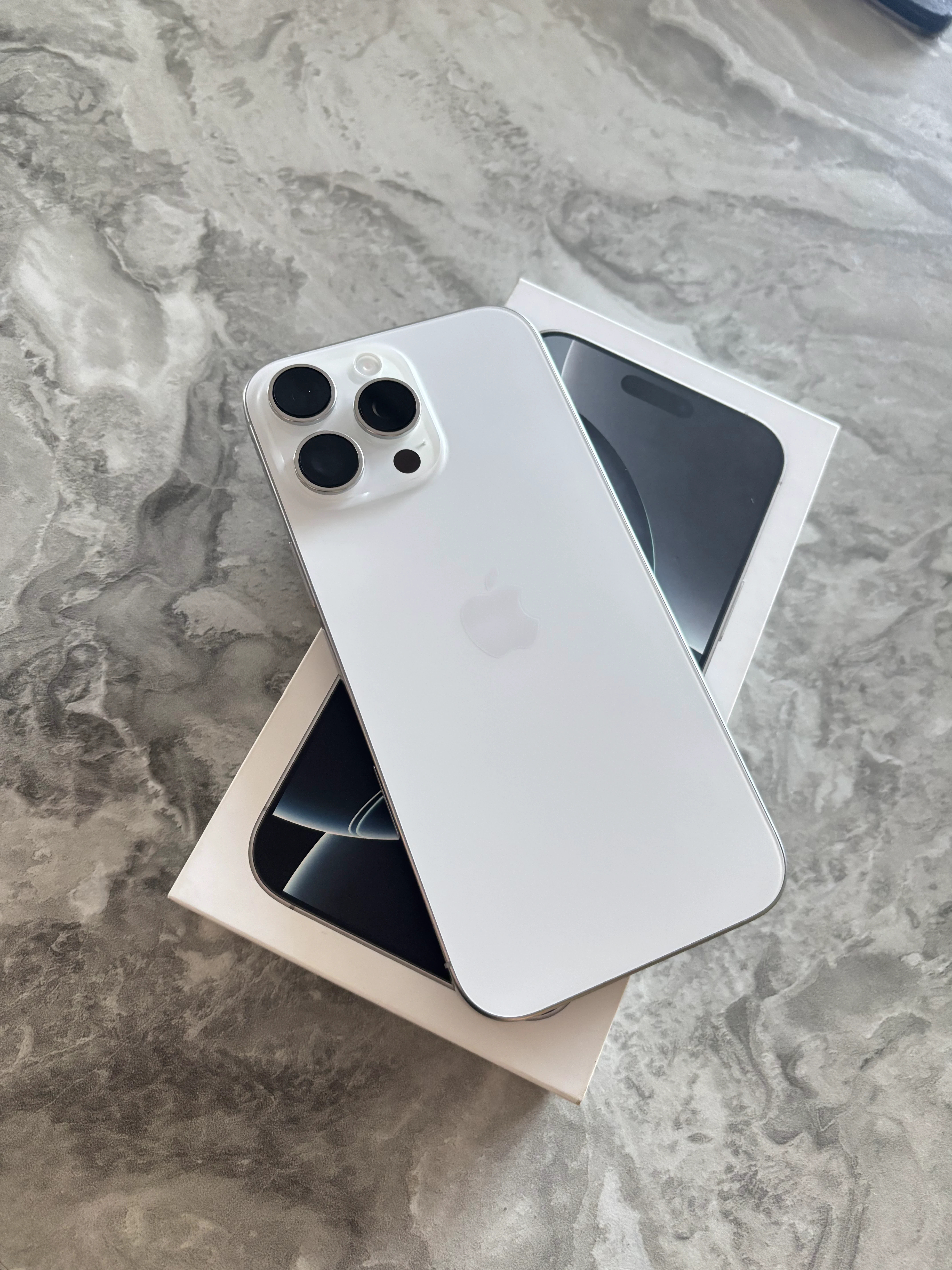 گوشی طرح اپل iPhone 16promax|حافظه 512رم12گیگابایت